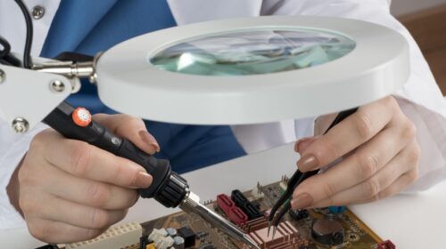 Bilgisayarcı İzmir | Alsancak Bilgisayar profesyonel teknik servisiyle anakart tamiri, donanım arıza çözümleri ve yazılımsal sorunlarınıza kesin çözümler sunar. İzmir'de en güvenilir bilgisayar tamir hizmeti.