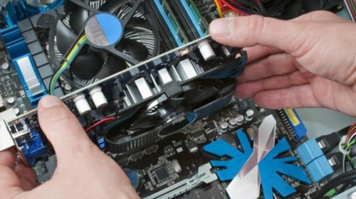 Alsancak Bilgisayar tarafından yapılan profesyonel bilgisayar montaj işlemi